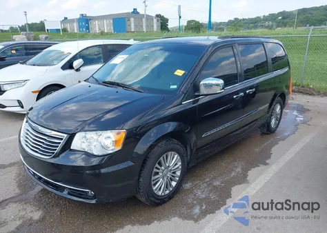 2015 Chrysler Town & Country Touring-L from USA, damaged, VIN 2C4RC1CG8FR697445
